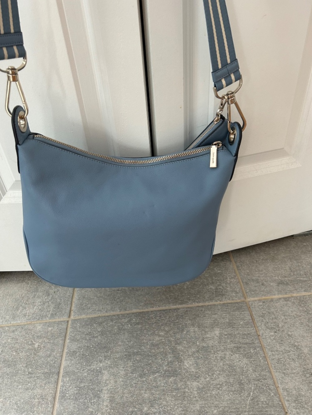 Kate on Spade Rosie Large  Crossbody Purse with Coin Purse - Picture 4 of 9